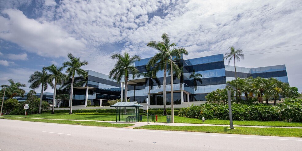 More Photos Of 4800 N Federal Hwy, Boca Raton Medical For Sale