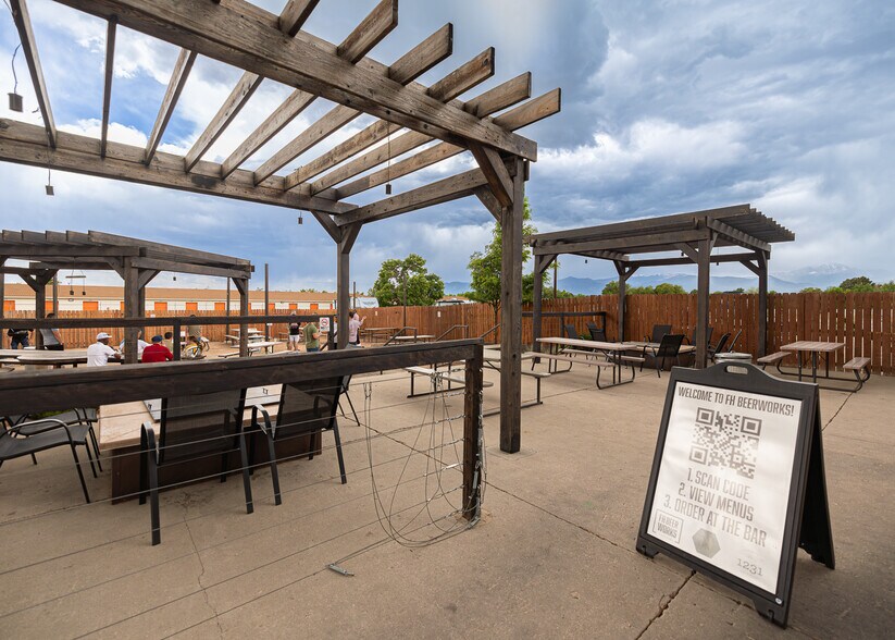 More Photos Of 2480-2490 N Powers Blvd, Colorado Springs Warehouse For Sale