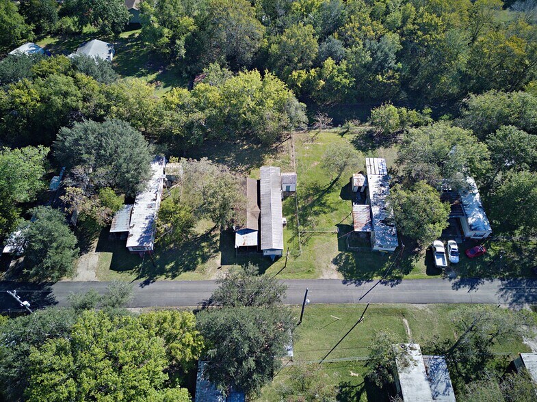 2106 County Road 58, Rosharon, TX 77583 Manufactured Housing Mobile