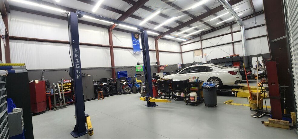 More Photos Of 870 Glenn Bridge Rd, Arden Auto Repair For Sale