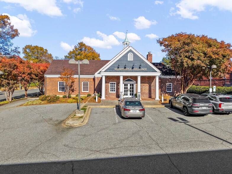 Primary Photo Of 916 W Fourth St, Winston-Salem Office For Lease