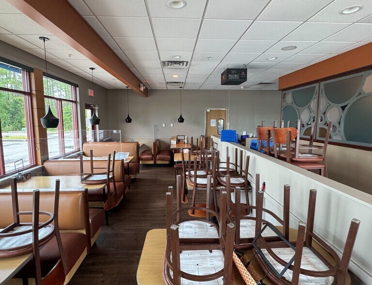 More Photos Of 11475 Cinema Dr, Diberville Restaurant For Sale