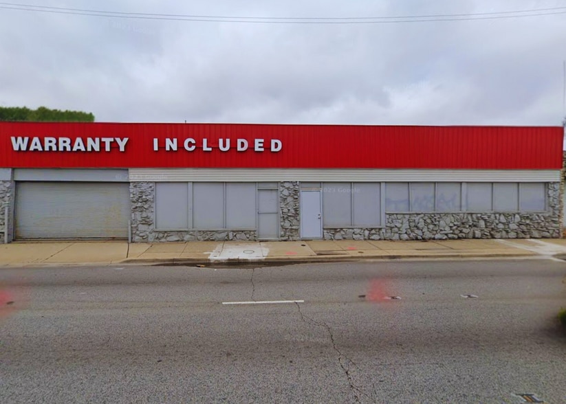 More Photos Of 3632 N Cicero Ave, Chicago Showroom For Lease