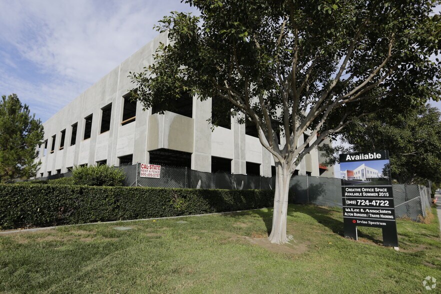 More Photos Of 75 Doppler, Irvine Loft Creative Space For Lease