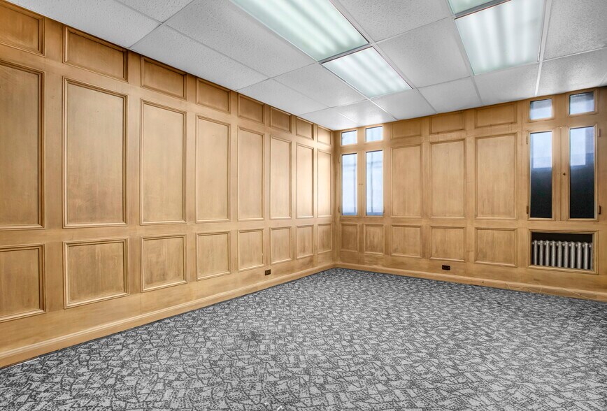 More Photos Of 2201-03 Broadway, East Chicago Freestanding For Sale