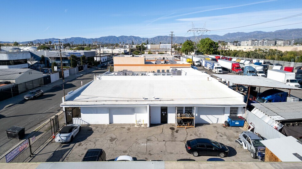 Primary Photo Of 7210-7218 Hinds Ave, North Hollywood Warehouse For Lease