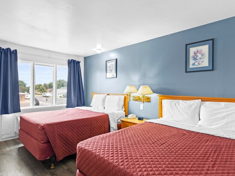 More Photos Of 935 9th Ave, Sidney Hotel For Sale