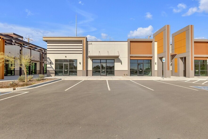More Photos Of 403 Executive Center Blvd, El Paso Storefront Retail Office For Lease