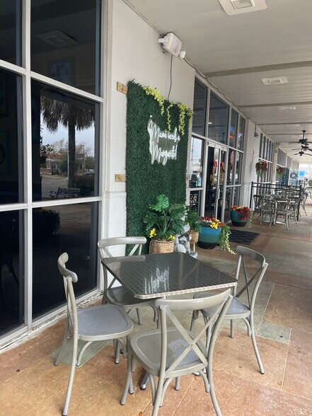 More Photos Of 5810 Main St, Zachary Unknown For Lease