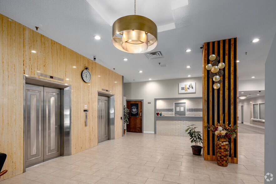 More Photos Of 186 King St, London Apartments For Lease