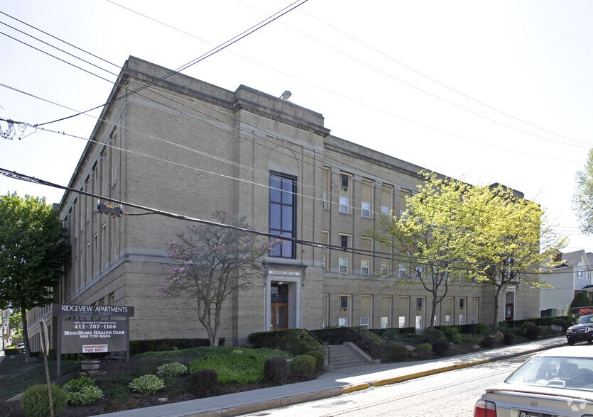 More Photos Of 1123 Vance Ave, Coraopolis Apartments For Lease