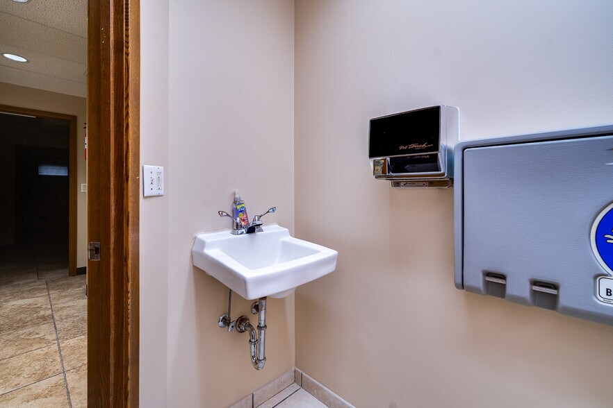 More Photos Of 7345 Far Hills Ave, Dayton Medical For Lease