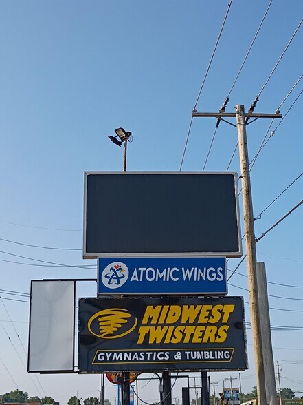 More Photos Of 6100-6112 N Illinois St, Fairview Heights Unknown For Lease
