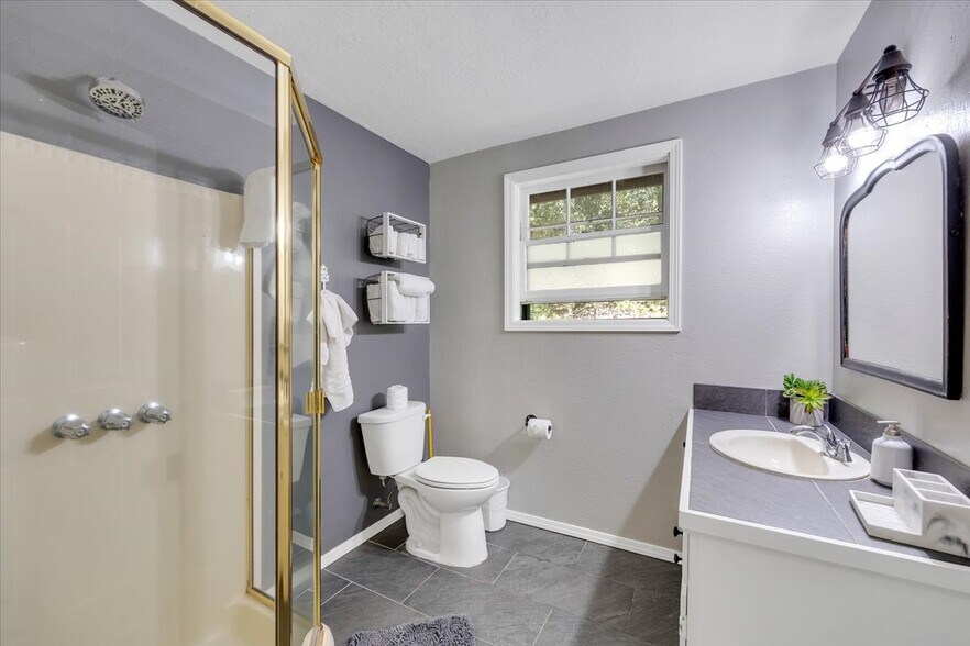 More Photos Of 22732 Middle Camp rd, Sonora Hotel For Sale