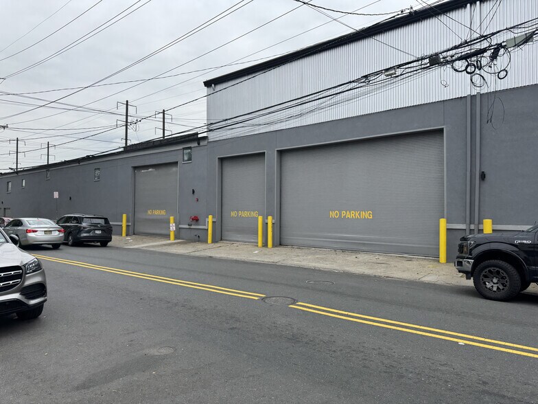 Primary Photo Of 23-53 Rome St, Newark Warehouse For Lease