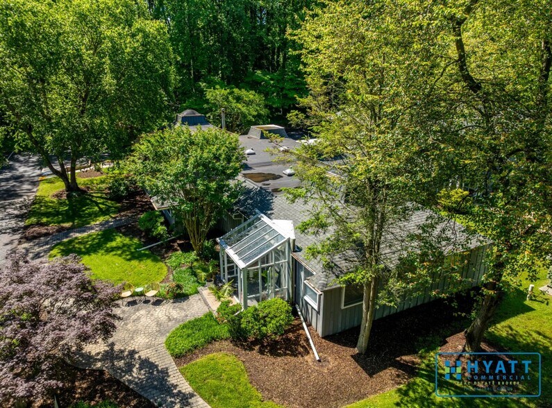 More Photos Of 1300 Ritchie Hwy, Arnold Office For Sale