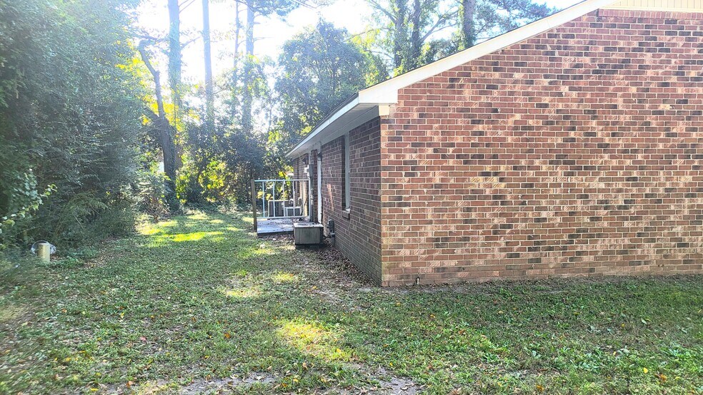 More Photos Of 209 N Hill St, Timmonsville Apartments For Sale