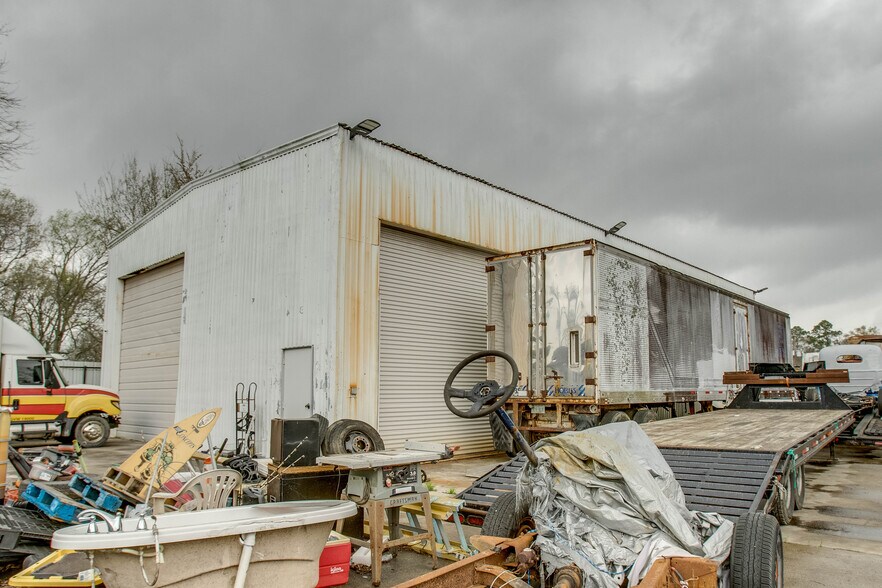 More Photos Of 113 Pin Oak Dr, Highlands Contractor Storage Yard For Sale