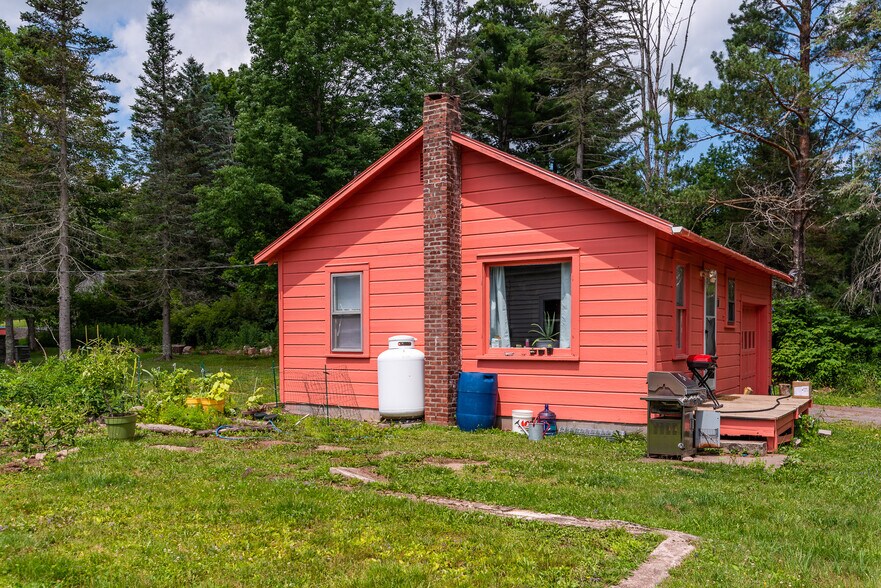 More Photos Of 6302 Main St, Tannersville Hotel For Sale