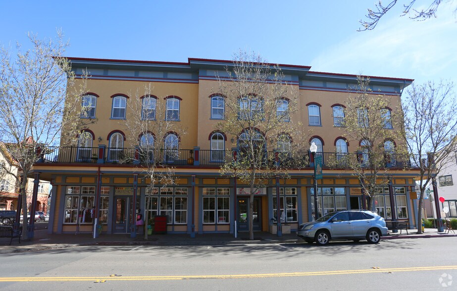 More Photos Of 220 Windsor River Rd, Windsor Apartments For Sale