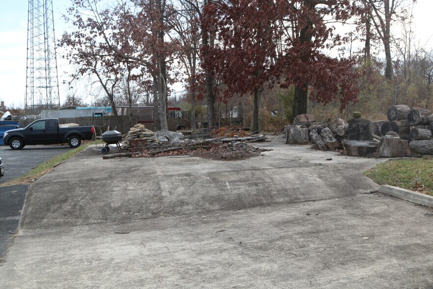 More Photos Of 7146 Montevideo Rd, Jessup Industrial For Sale