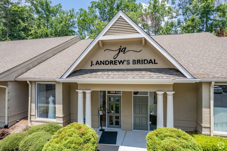 More Photos Of 1100 Commerce Dr, Peachtree City Storefront Retail Office For Sale