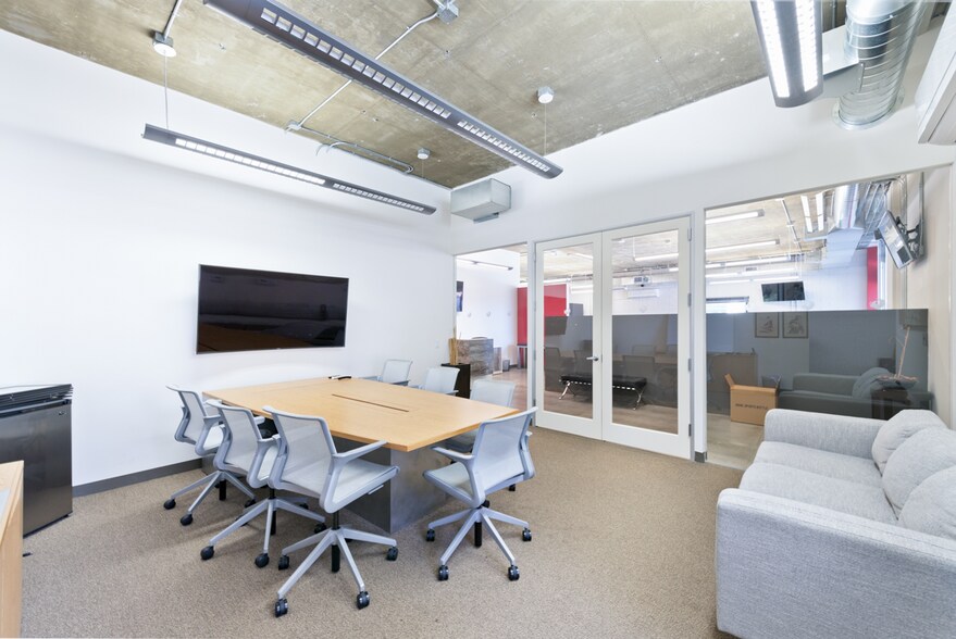 More Photos Of 11388-11390 W Olympic Blvd, Los Angeles Loft Creative Space For Lease