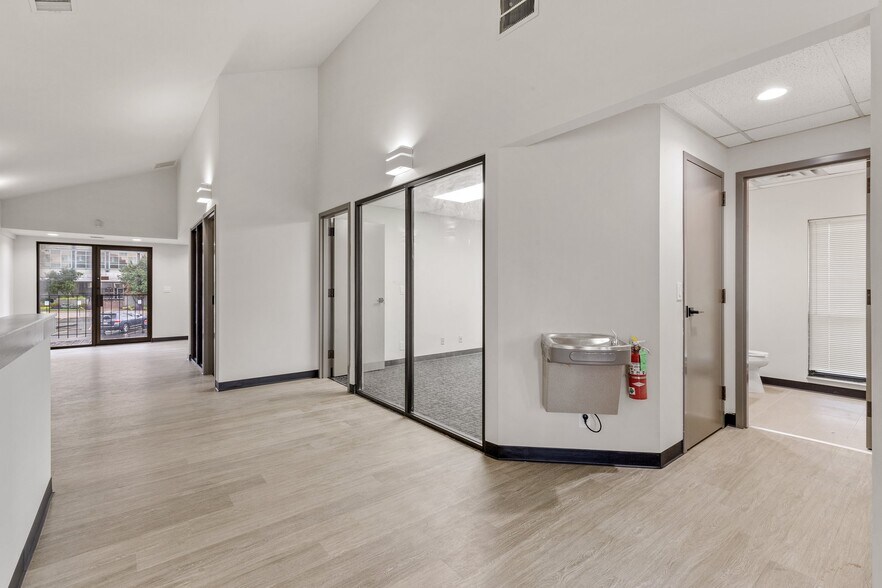 More Photos Of 1515 S Boulder Ave, Tulsa Office For Lease