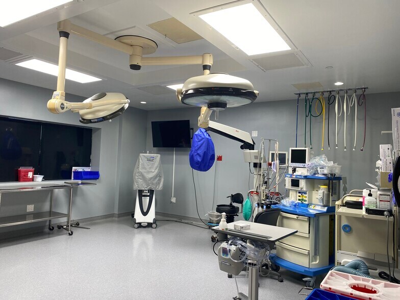 More Photos Of 1403 N Tustin Ave, Santa Ana Medical For Sale