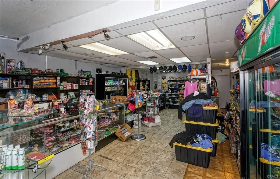 More Photos Of 15625 7th St, Victorville Loft Creative Space For Sale