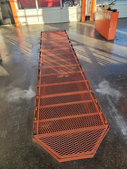 More Photos Of 1307 N Detroit St, Xenia Auto Repair For Sale