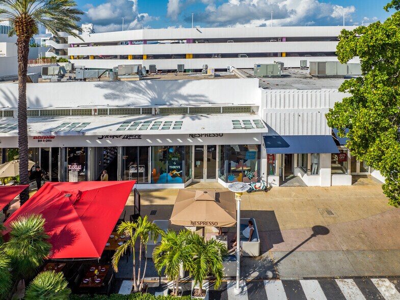 More Photos Of 643-657 Lincoln Rd, Miami Beach Storefront For Lease