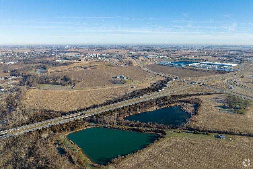 More Photos Of US-35 / SR 753 North East lot of the US-35 / 753 sr, Washington Court House Land For Sale