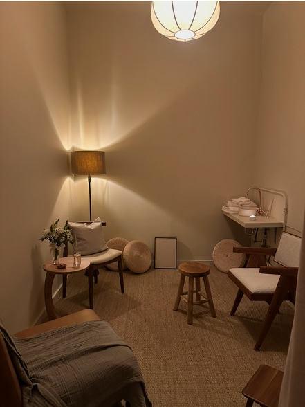 More Photos Of 323 W 11th St, New York Apartments For Lease