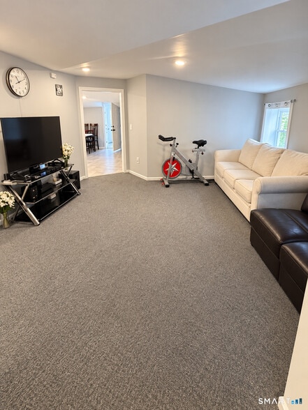 More Photos Of 40-42 Webster St, Hartford Apartments For Sale