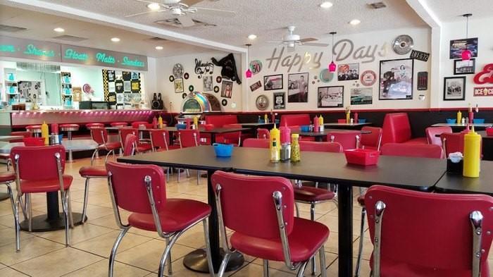 More Photos Of 115 S Main St, Crandall Restaurant For Sale