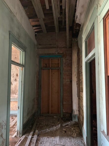 More Photos Of 202 E Main St, Henderson Loft Creative Space For Sale