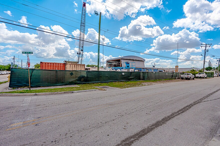 More Photos Of 2301 SW 57th Ave, West Park Land For Lease