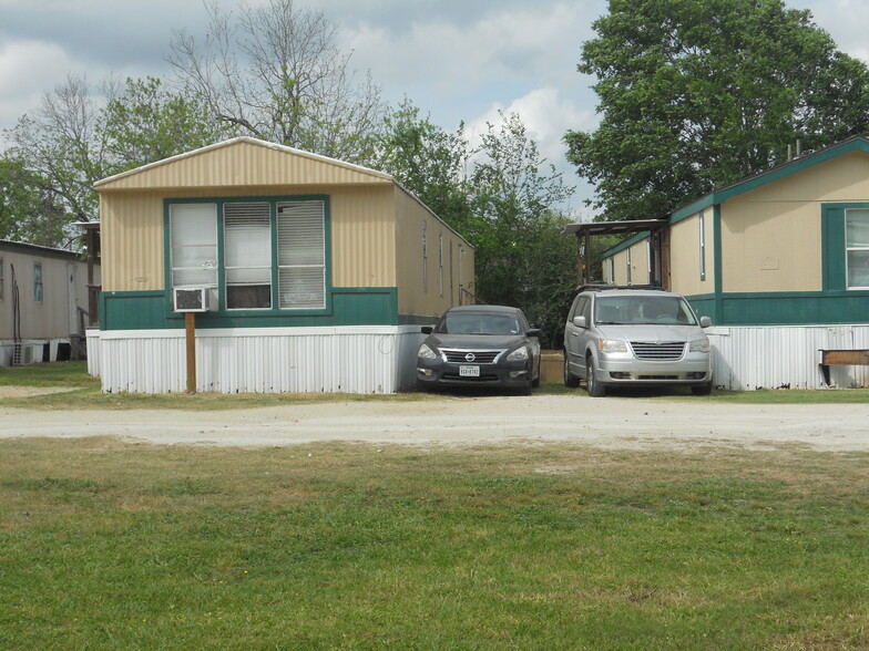 More Photos Of 113 N Clegg St, Trinity Manufactured Housing Mobile Home Park For Sale