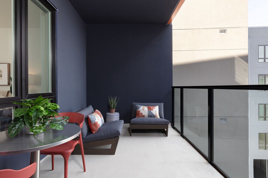 More Photos Of 126 N Rollins Rd, Millbrae Apartments For Lease