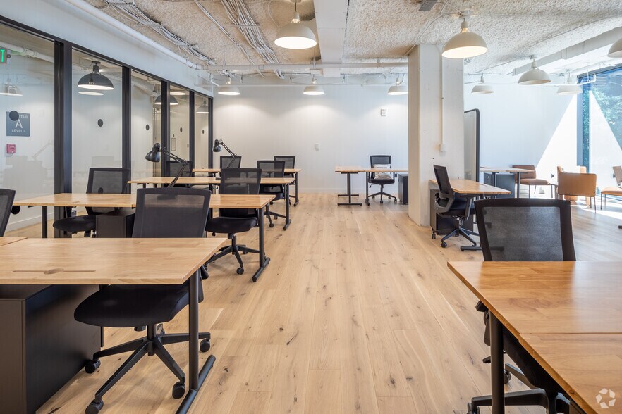 More Photos Of 1100 15th St NW, Washington Office For Lease