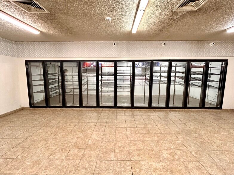 More Photos Of 4603 W Yellowstone Hwy, Mills General Retail For Sale