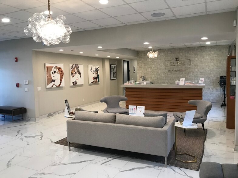 More Photos Of 3701 Birch St, Newport Beach Medical For Lease