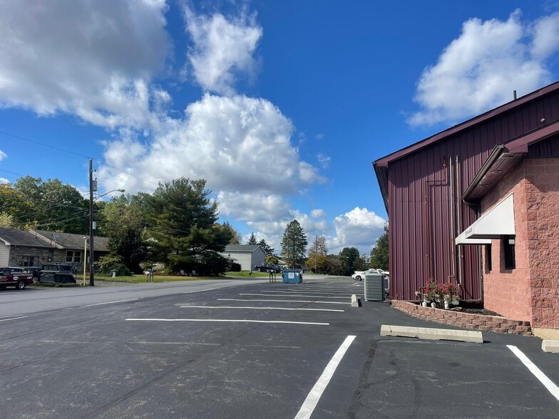 More Photos Of 588 Susquehanna Blvd, Hazleton Freestanding For Lease