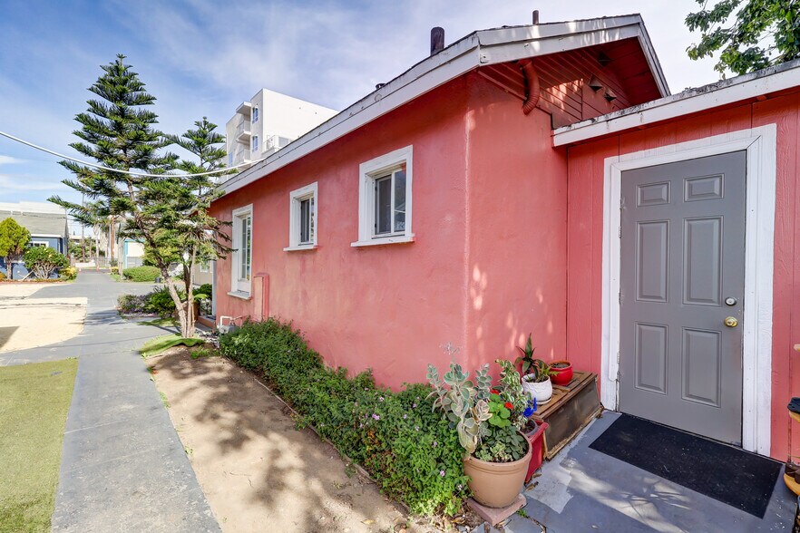 More Photos Of ,  Unknown For Sale