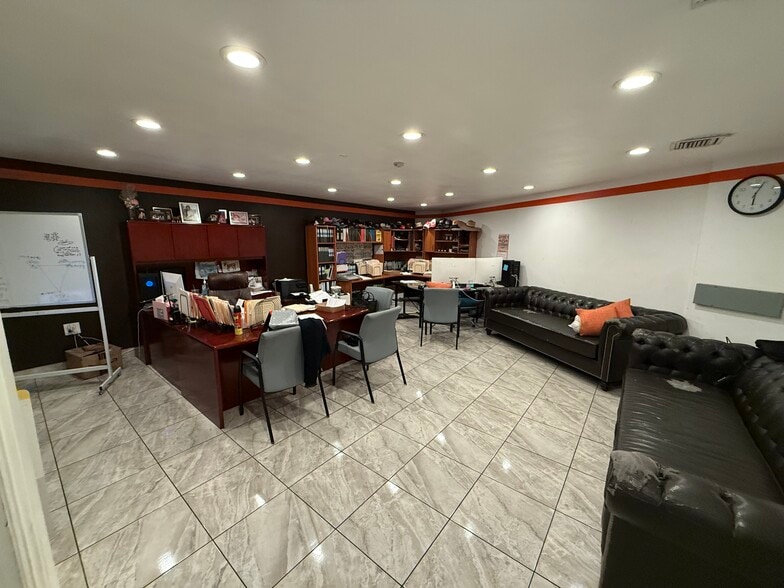 More Photos Of 1520 E Pacific Coast Hwy, Wilmington Land For Lease