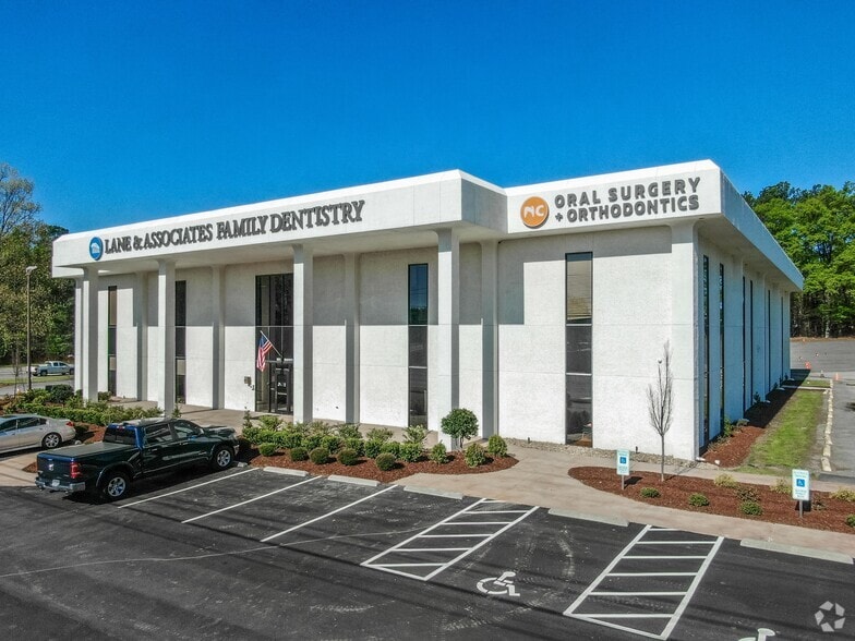 Primary Photo Of 3020 S Miami Blvd, Durham Medical For Lease