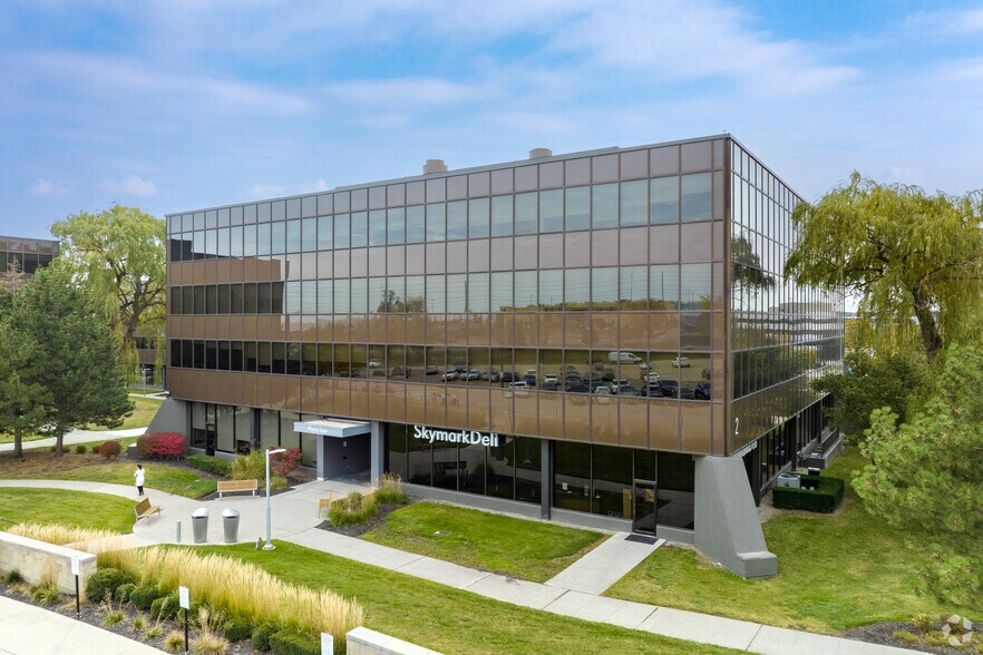 More Photos Of 2000 Argentia Rd, Mississauga Unknown For Lease