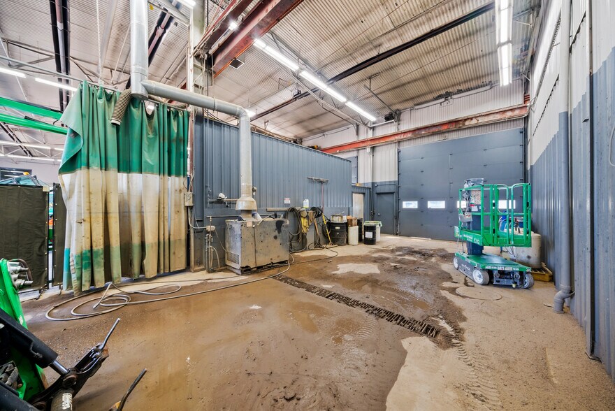 More Photos Of 15125 S Robert Trl, Rosemount Service For Sale