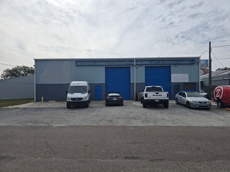 More Photos Of 638 Hewett Dr, Orlando Industrial For Sale